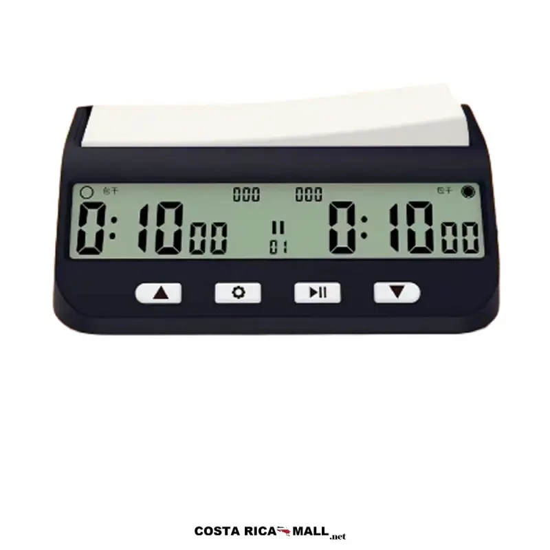 Reloj digital para ajedrez resaltando su pantalla multifuncional para mayor rendimiento.