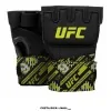 Guantes con gel UFC para protección y entrenamiento de boxeo y MMA. Color Negro amarillo