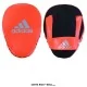 Guantes para coach ADIDAS ADISBAC014 para entrenamiento de boxeo y precisión deportivo. Color Rojo con Negro