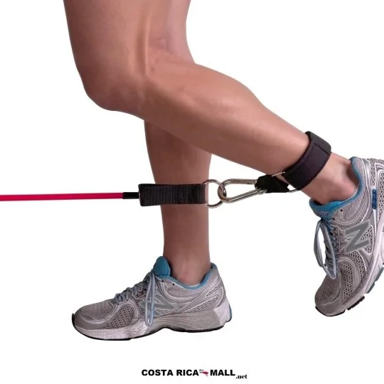 Banda de tobillo GOFIT GFSTAS para entrenamiento con ligas de resistencia. Vista de uso
