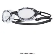 Lentes Para Natación NEST PRO LGNST TYR con diseño unibody, tecnología anti-fog, protección UV y amplia visión. Color Negro